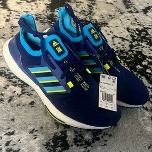 adidas Ultraboost 22